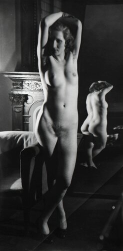 Distortion #20 par André Kertész, Photographie en vente sur Singulart