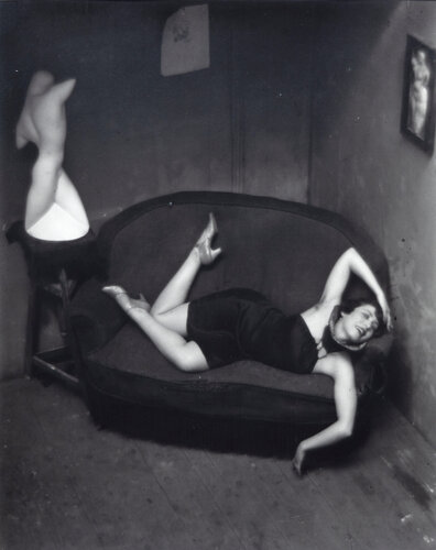 Satiric Dancer van André Kertész, Fotografie te koop op Singulart