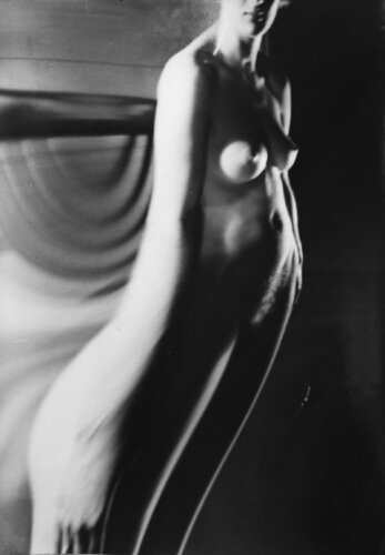 Distortion #155 van André Kertész, Fotografie te koop op Singulart