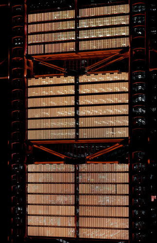 Hong Kong Shanghai Bank I de Andreas Gursky, Fotografía a la venta en Singulart