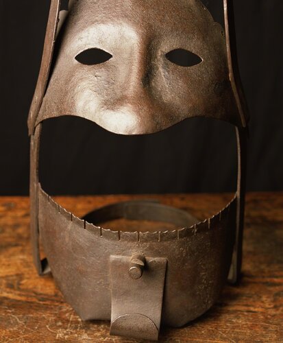 Fool’s Mask III, Hever Castle, England, (Torture) van Andres Serrano, Fotografie te koop op Singulart