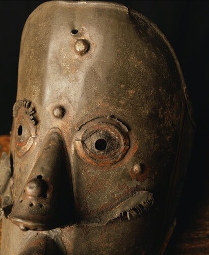 Fool’s Mask, Hever Castle, England (Torture) van Andres Serrano, Fotografie te koop op Singulart