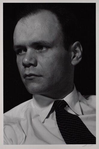 Portrait of Beaumont Newhall van Ansel Adams, Fotografie te koop op Singulart