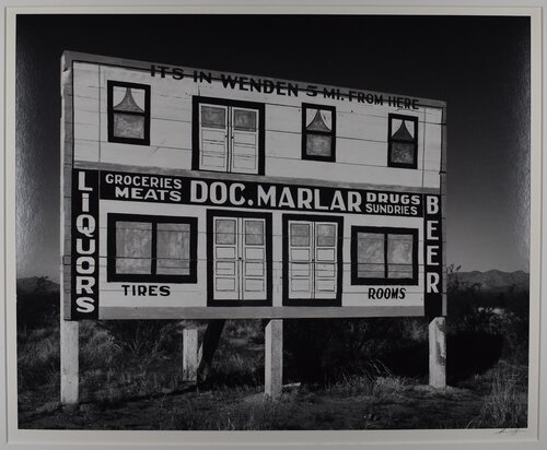Highway Sign near Wenden, Utah van Ansel Adams, Fotografie te koop op Singulart