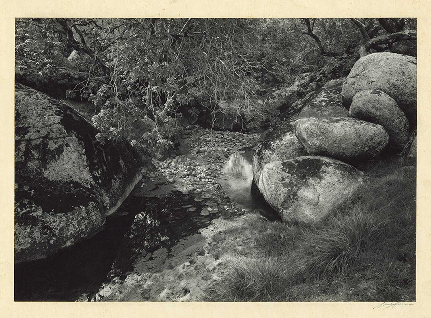 Sunset Hills, CA, (Creek and rocks) Ansel Adams Fotografie zu verkaufen
