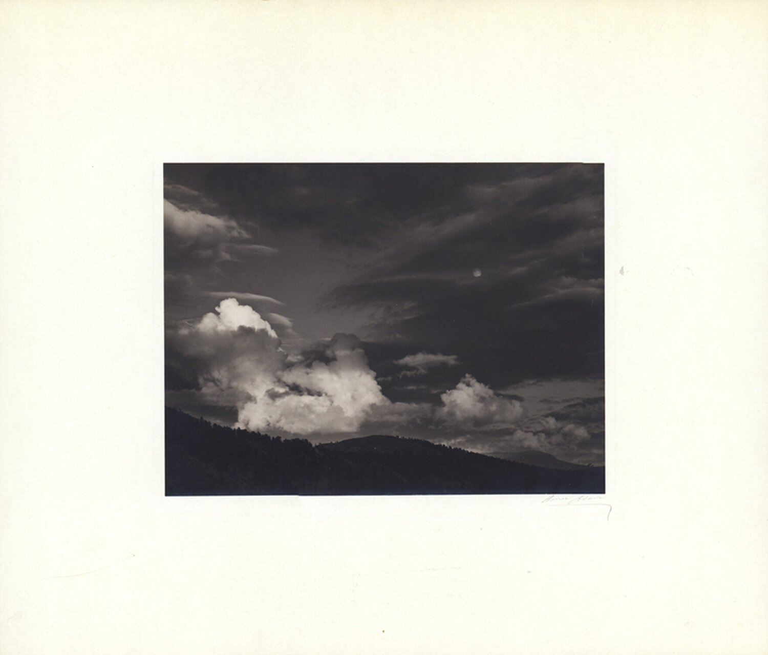 Moon and Clouds, Kern Basin, Sierra Nevada Ansel Adams Fotografie zu verkaufen