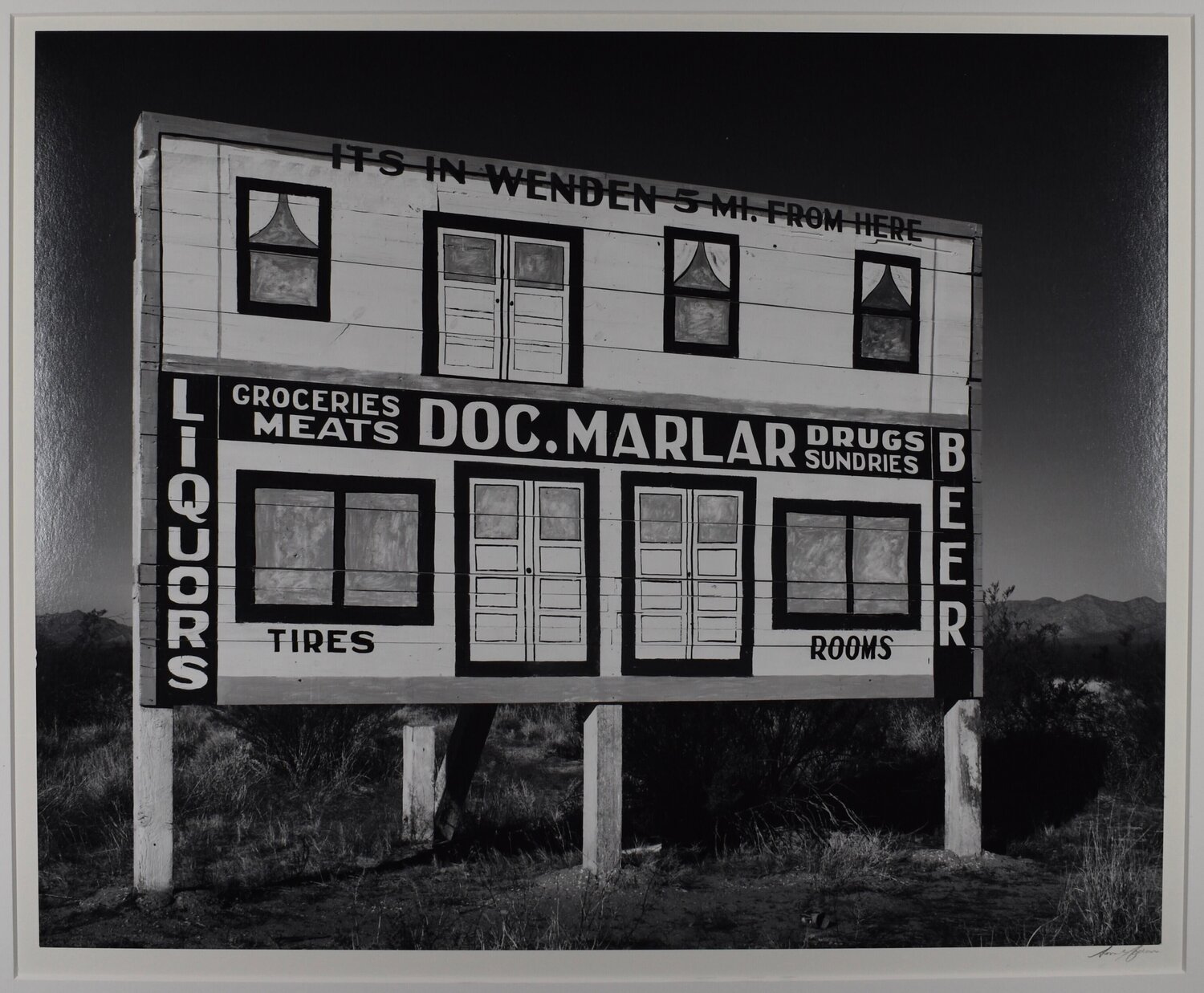Highway Sign near Wenden, Utah Ansel Adams Fotografie zu verkaufen