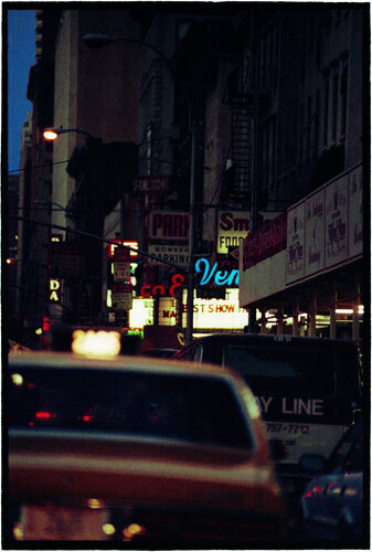 Untitled par Bill Henson, Photographie en vente sur Singulart