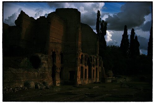 Untitled van Bill Henson, Fotografie te koop op Singulart