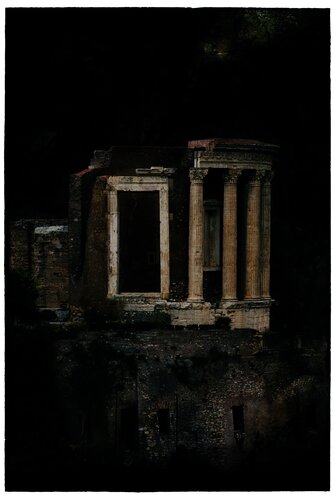 Untitled van Bill Henson, Fotografie te koop op Singulart