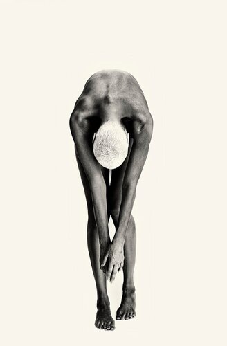 White Series 01 van Brian Bowen Smith, Fotografie te koop op Singulart