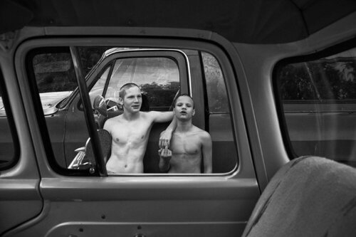 McClintoc Boys van Brian Bowen Smith, Fotografie te koop op Singulart