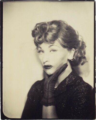 Untitled (Lucille Ball) di Cindy Sherman, Fotografia in vendita su Singulart
