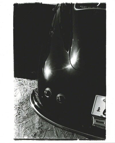 Fender Minato-ku Tokyo van Daido Moriyama, Fotografie te koop op Singulart