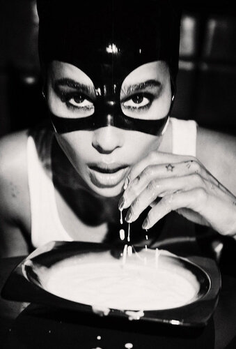 Danger Kitty!: Zoë Kravitz, New York van Ellen von Unwerth, Fotografie te koop op Singulart