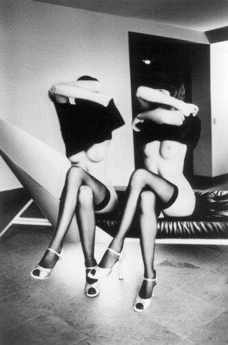Nudes at the Royalton van Ellen von Unwerth, Fotografie te koop op Singulart