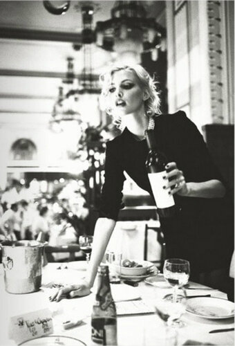 More Wine?, Prague van Ellen von Unwerth, Fotografie te koop op Singulart