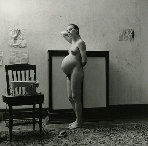 Edith, Dayton, Ohio by Emmet Gowin, 사진 for Sale on Singulart