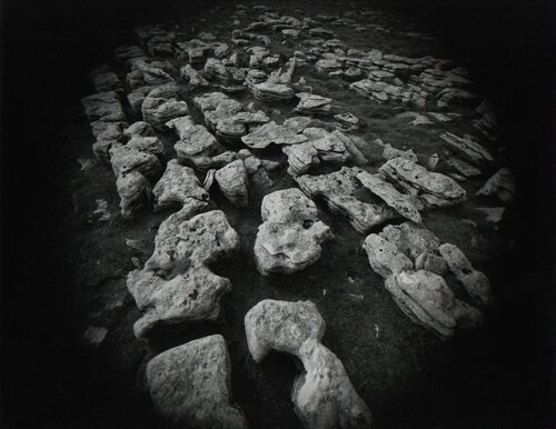Field Stones, Yorkshire by Emmet Gowin, 사진 for Sale on Singulart