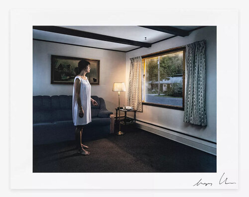 Untitled [Circle on Window] - AP by Gregory Crewdson, 사진 for Sale on Singulart