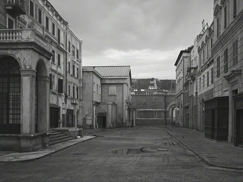 Untitled (23) by Gregory Crewdson, 사진 for Sale on Singulart