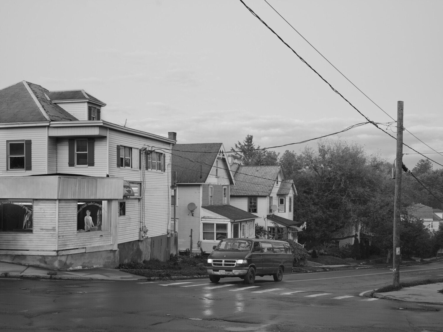 The Laundromat Gregory Crewdson Fotografia in vendita
