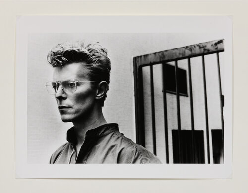 PRIVATE PROPERTY, SUITES Ⅱ, 25 DAVID BOWIE, MONTE CARLO 1982 van Helmut Newton, Fotografie te koop op Singulart