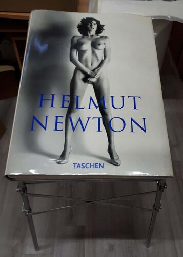 Sumo par Helmut Newton, Édition en vente sur Singulart