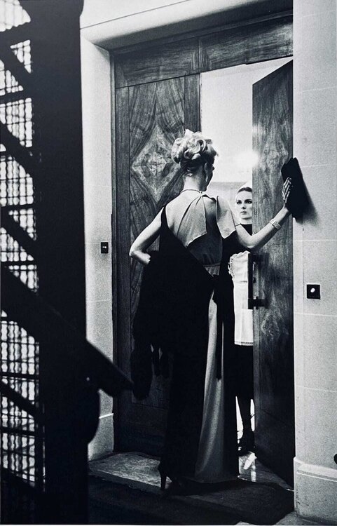 16th Arrondissement, Paris, CA, 1975 Helmut Newton