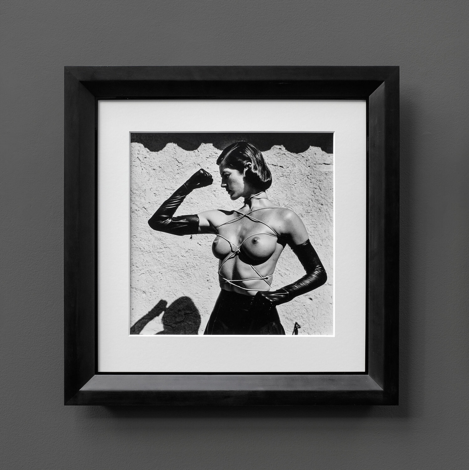 Tied Up Torso Helmut Newton 사진 판매 중