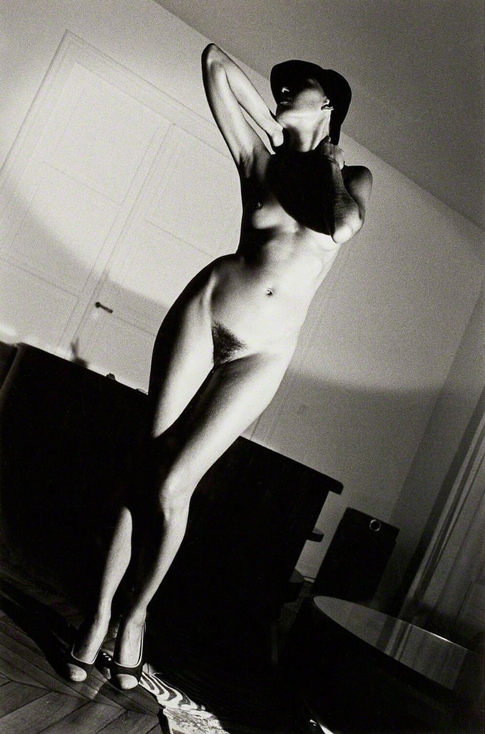 Jenny in My Apartment Helmut Newton Fotografie zu verkaufen