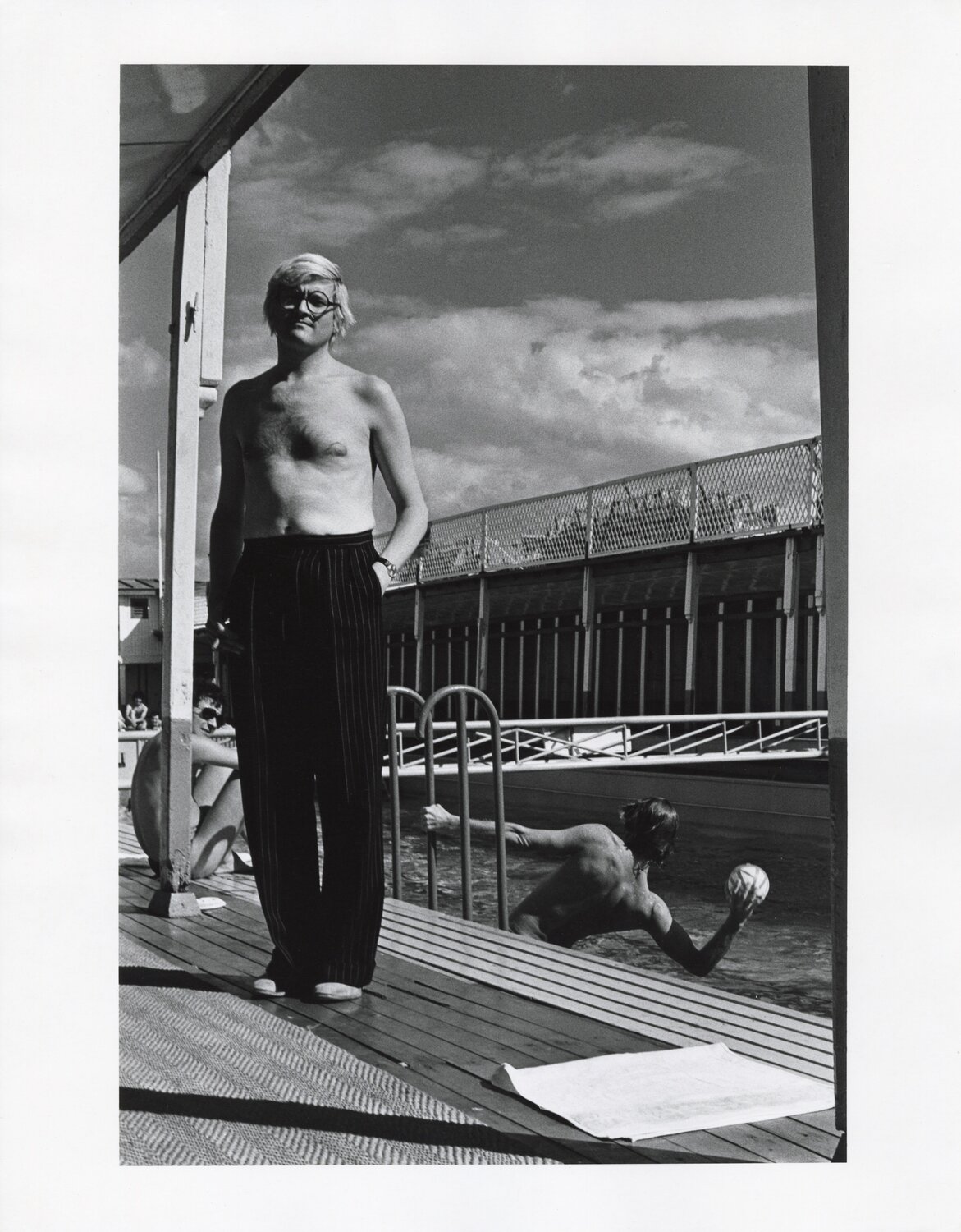 David Hockney, Piscine Royale, Paris Helmut Newton Fotografie zu verkaufen