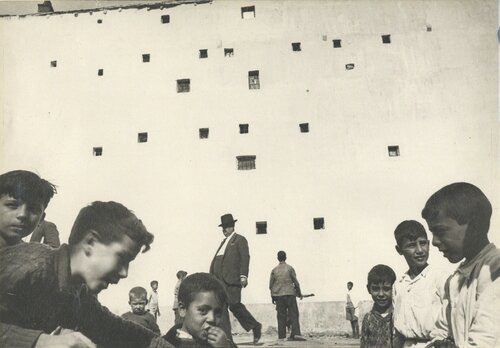 Madrid, Spain par Henri Cartier-Bresson, Photographie en vente sur Singulart