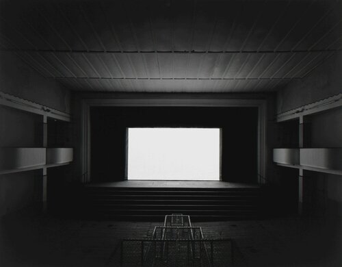 Cinema Teatro Nuovo, San Gimignano van Hiroshi Sugimoto, Fotografie te koop op Singulart