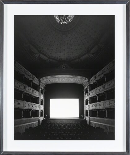 Teatro dei Rozzi, Siena di Hiroshi Sugimoto, Fotografia in vendita su Singulart