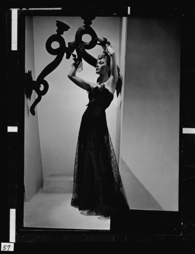 Lud in Chanel Dress, Paris, VOGUE van Horst P. Horst, Fotografie te koop op Singulart