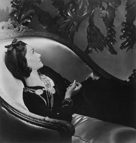Coco Chanel, Paris van Horst P. Horst, Fotografie te koop op Singulart