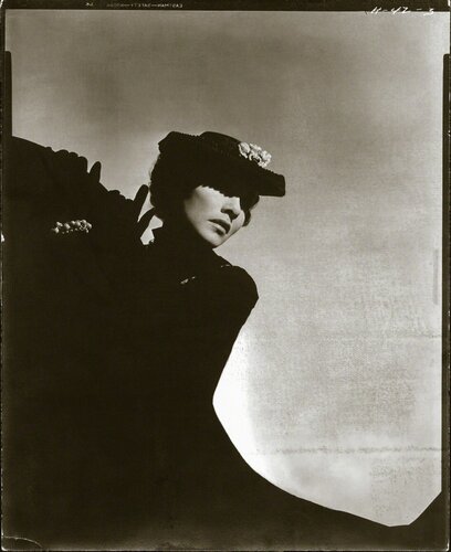 Eve March for Vogue van Horst P. Horst, Fotografie te koop op Singulart