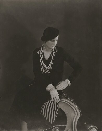 Lee Miller (for Vogue) van Horst P. Horst, Fotografie te koop op Singulart