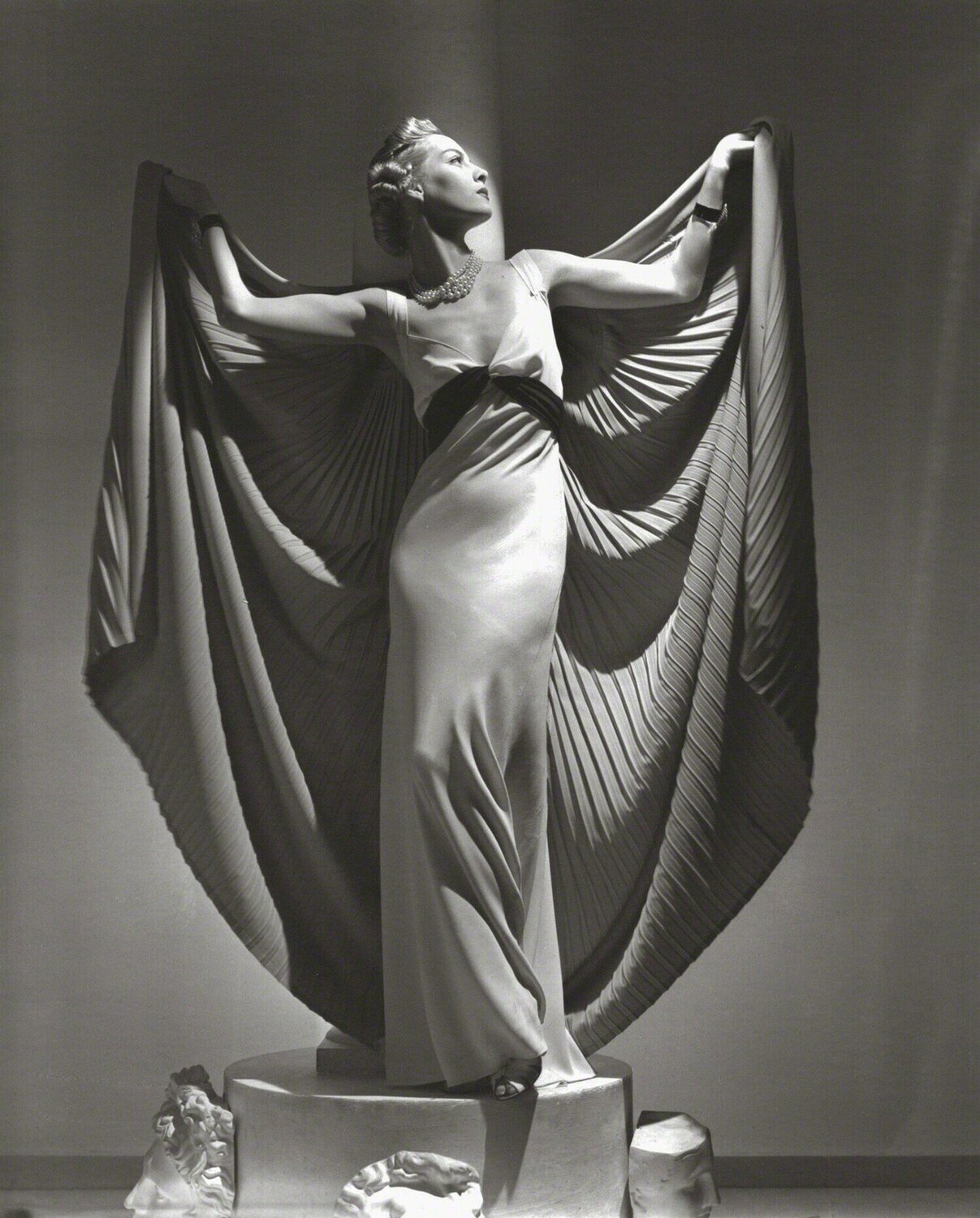 Helen Bennett, Cape Horst P. Horst Fotografie te koop