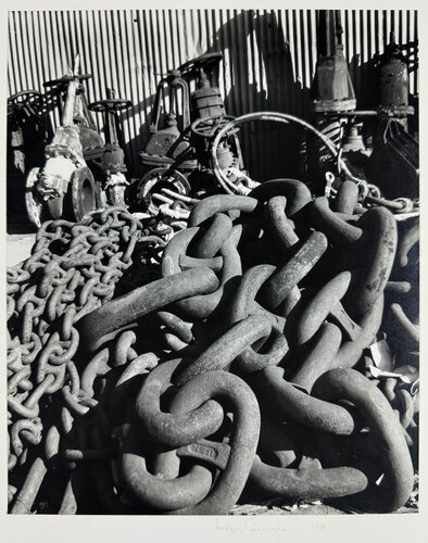 Junk, Oakland Waterfront van Imogen Cunningham, Fotografie te koop op Singulart