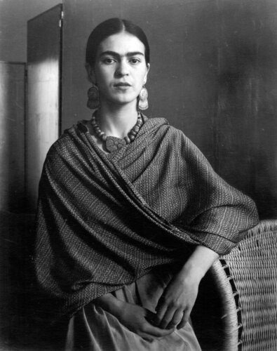 Frida Kahlo standing by basket van Imogen Cunningham, Fotografie te koop op Singulart