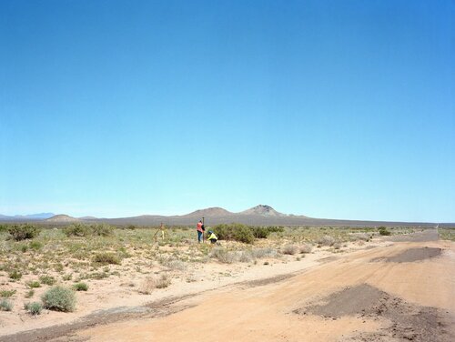 Property line von Jeff Wall, Fotografie kaufen auf Singulart