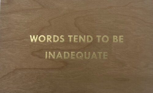 Words Tend To be Inadequate- gold (Truism series) von Jenny Holzer, Druck kaufen auf Singulart
