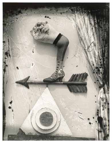 Severed Leg Weathervane di Joel-Peter Witkin, Fotografia in vendita su Singulart