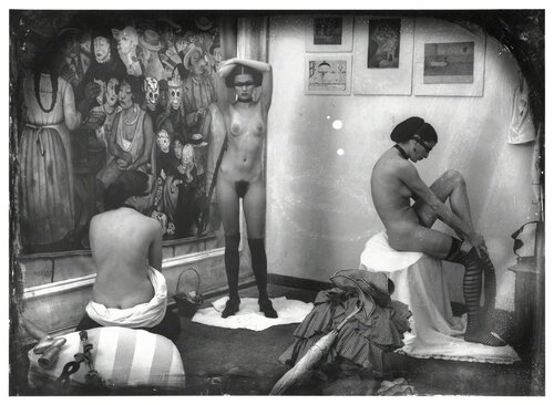 Three Kinds of Women, Mexico City van Joel-Peter Witkin, Fotografie te koop op Singulart
