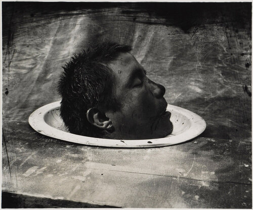Head of a Dead Man, Mexico City van Joel-Peter Witkin, Fotografie te koop op Singulart