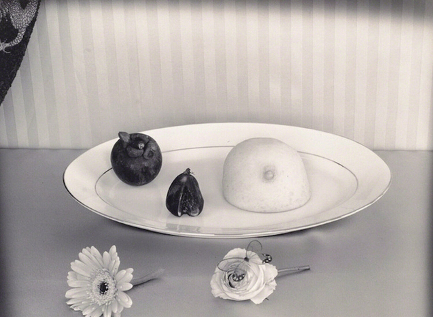 Still Life with Breast Joel-Peter Witkin Fotografia in vendita