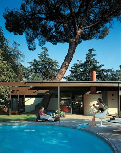 C. Buff / C. Straub / D. Hensman, Case Study House #20, Altadena, California. Signed, color Fuji-Chrome print de Julius Shulman, Fotografía a la venta en Singulart