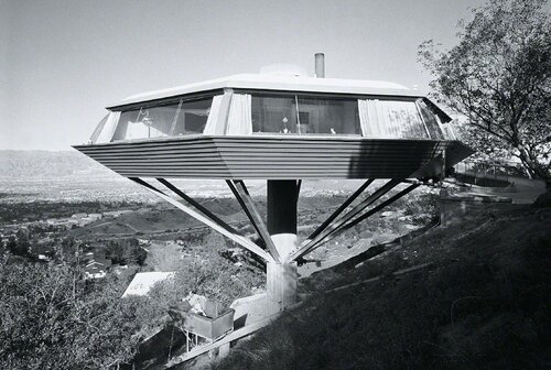 John Lautner, Malin Residence (Chemosphere), Hollywood, California. Signed Silver Gelatin print de Julius Shulman, Fotografía a la venta en Singulart